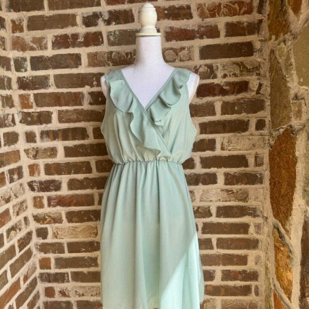 Mint Green Ruffle V-Neck Dress Size L